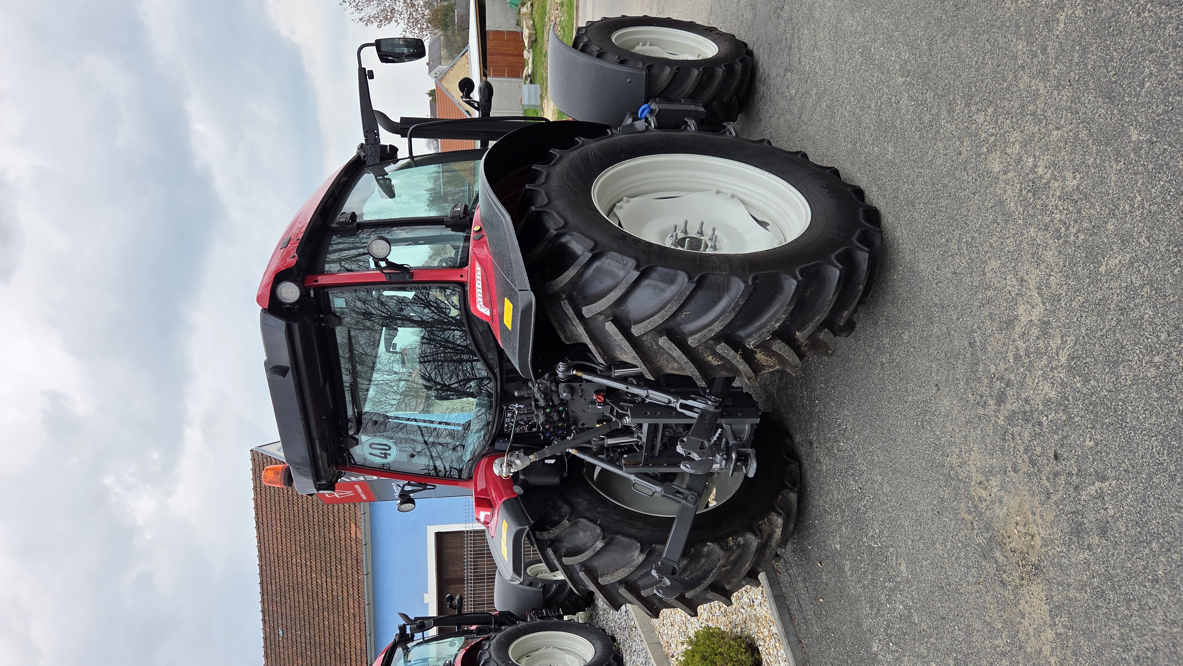 VALTRA A115