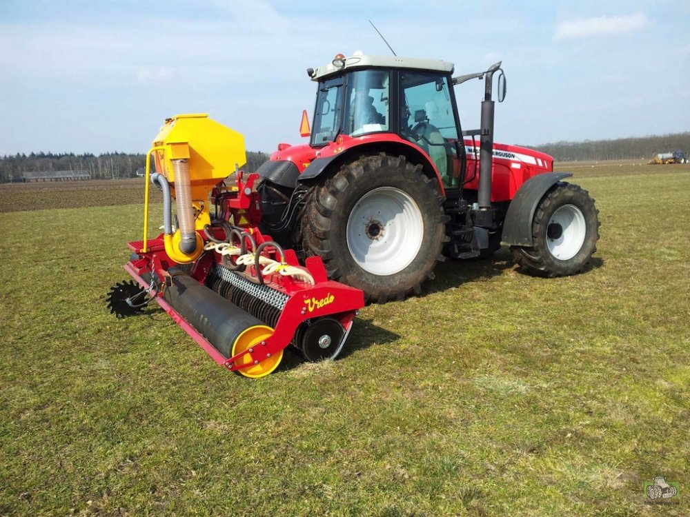 VREDO stroj